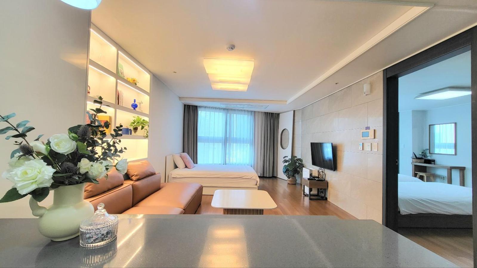 Haeundae Lavender House-Irua Hotel Busan Buitenkant foto