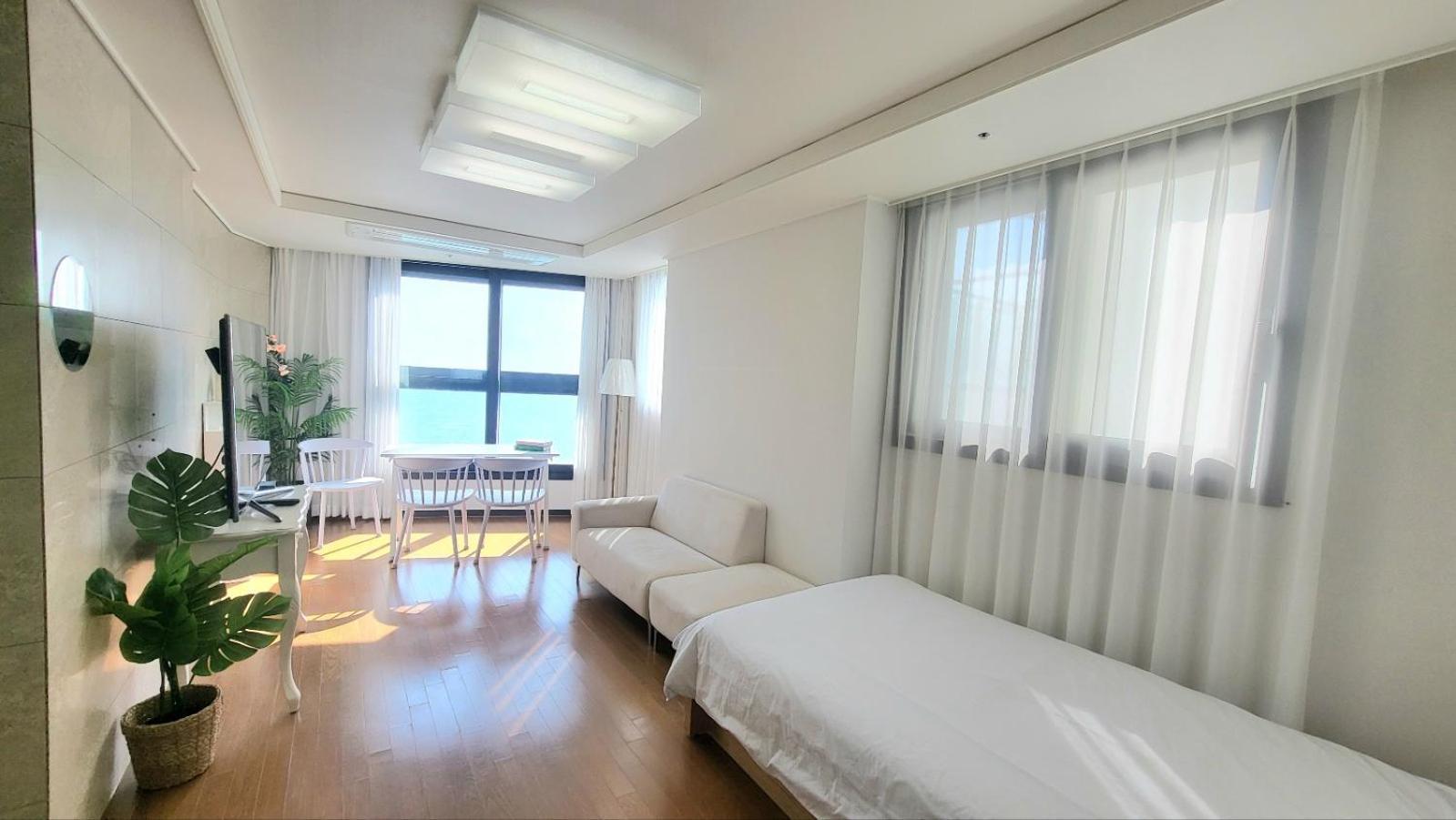 Haeundae Lavender House-Irua Hotel Busan Buitenkant foto